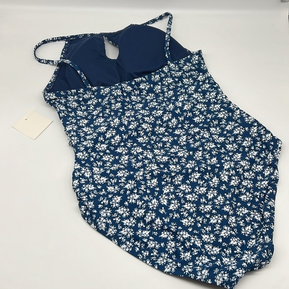 Rosezuzu Ruched High Neck Keyhole Ditzy Baby’s Breath Floral Tummy Control Swim - Picture 5 of 15